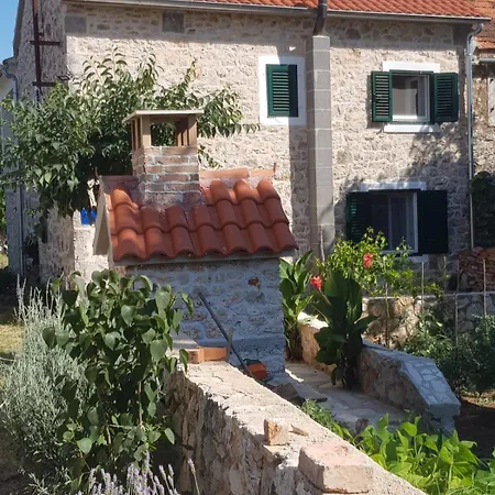 Сasa de vacaciones Kostela Stankovci (Zadar)