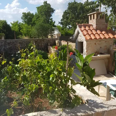 Kostela *