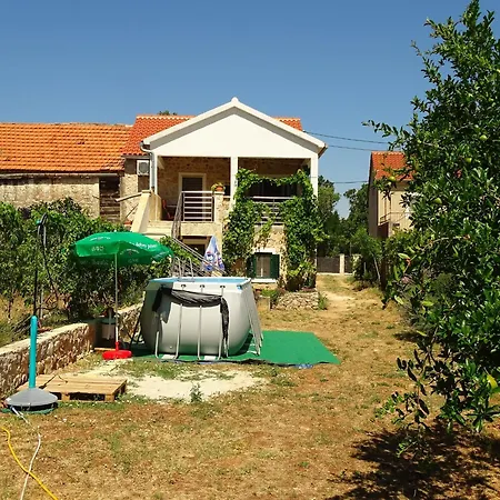 Kostela Сasa de vacaciones